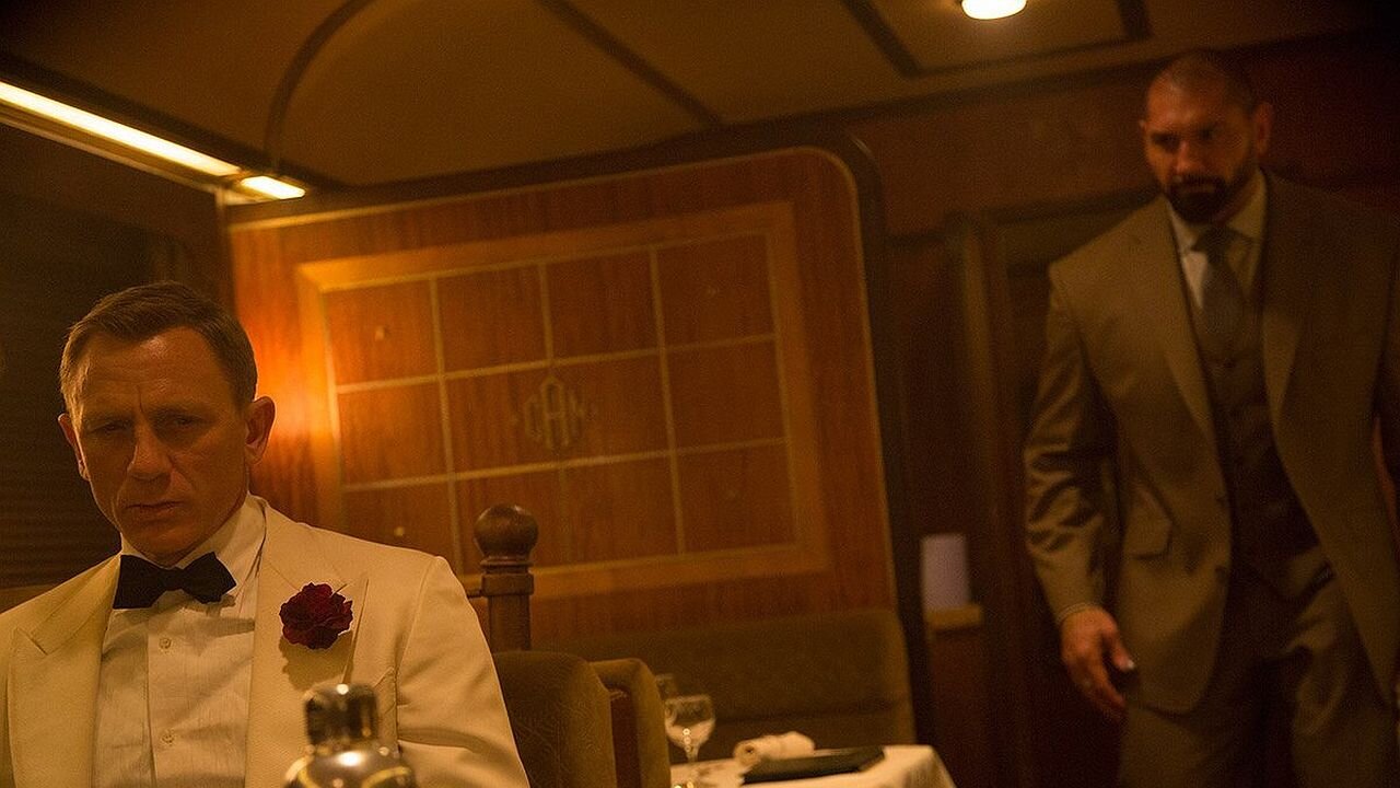 James Bond ( Daniel Craig) VS Hinx ( Dave Bautista) -【RE-SOUND🔊】