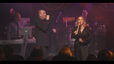 Claudia Brücken & Glenn Gregory - When Your Heart Runs Out Of Time - Live - 2011 - London - HD