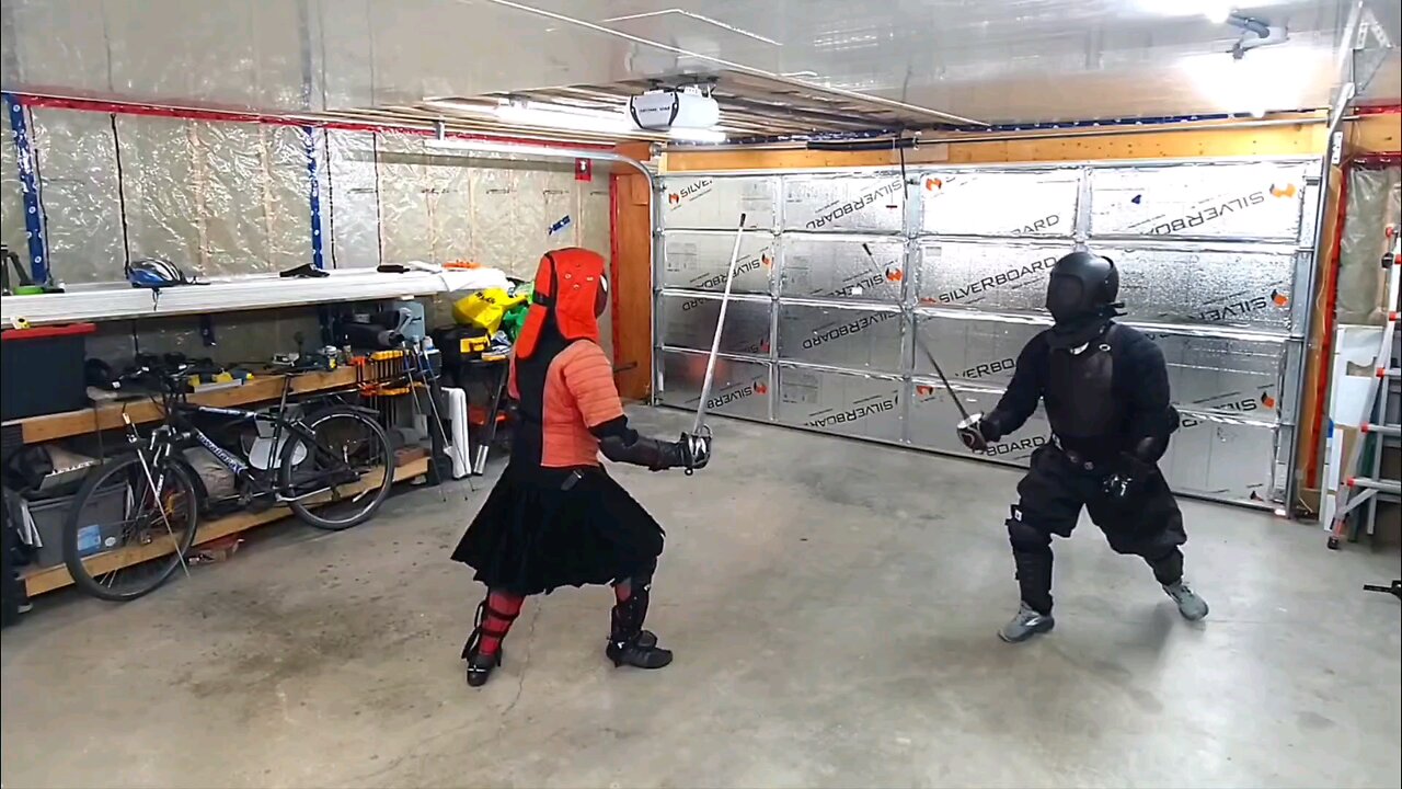 Spider vs Red Coat: Highland Broadsword Round 1