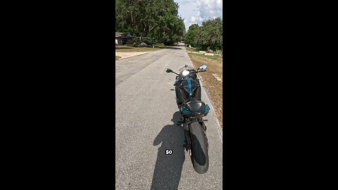 A stranger tosses two dozen screws into the middle of the road! Keep these Florida streets clean!