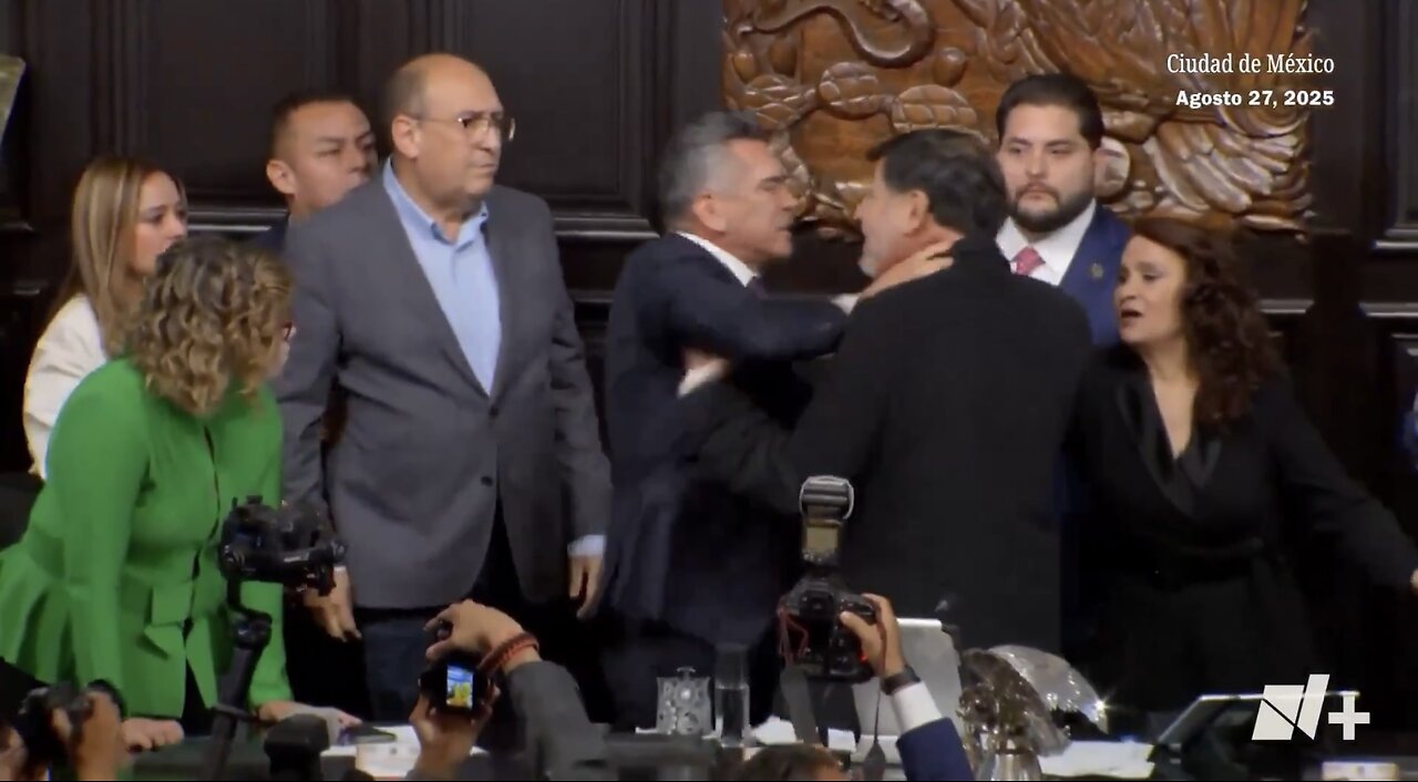 FLOOR- SENATORS IN BRUTAL CLASH🤼‍♂️🏫📸TO COMBAT MEXICAN CRIMINAL CARTELS🚧🛂🥷🚨🇲🇽💫