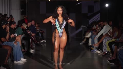Kathryn Celestre vs Camila Bernal | Miami Runway Showdown