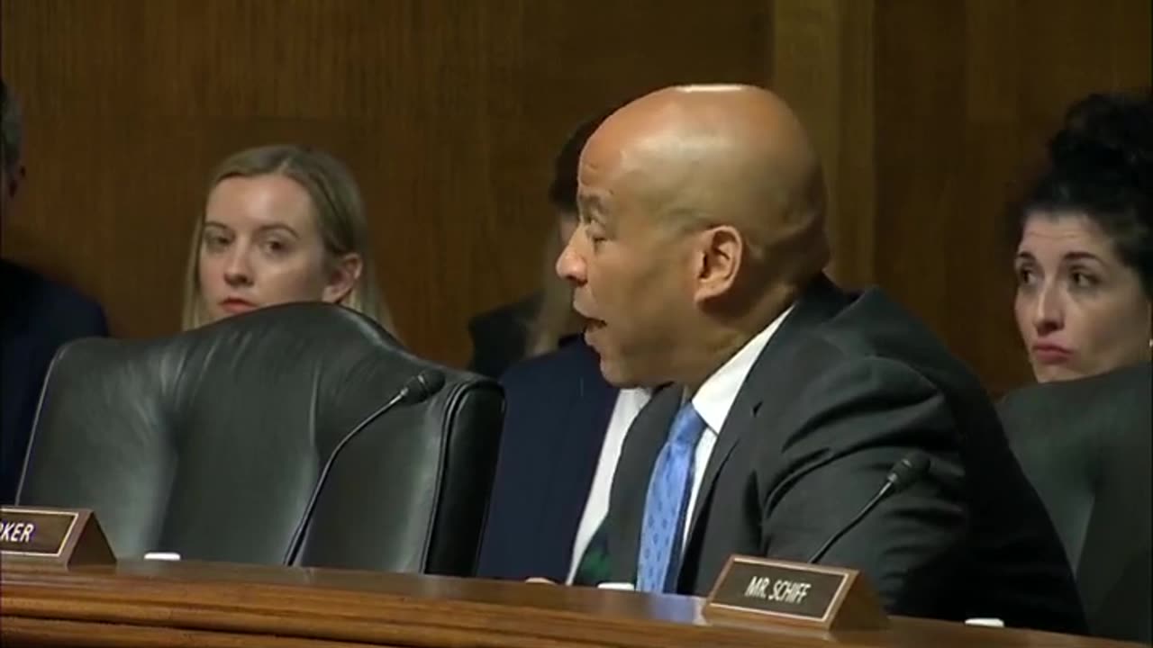 'Let Me Finish!': Cory Booker Blows His Lid During Fiery Exchange With Ted Cruz