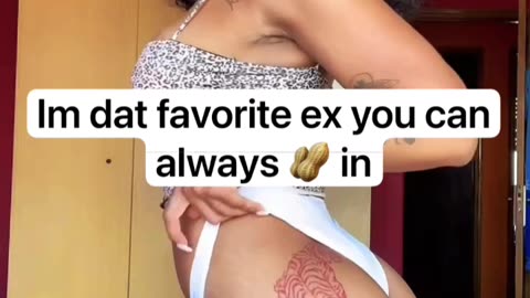 young latina twerking video