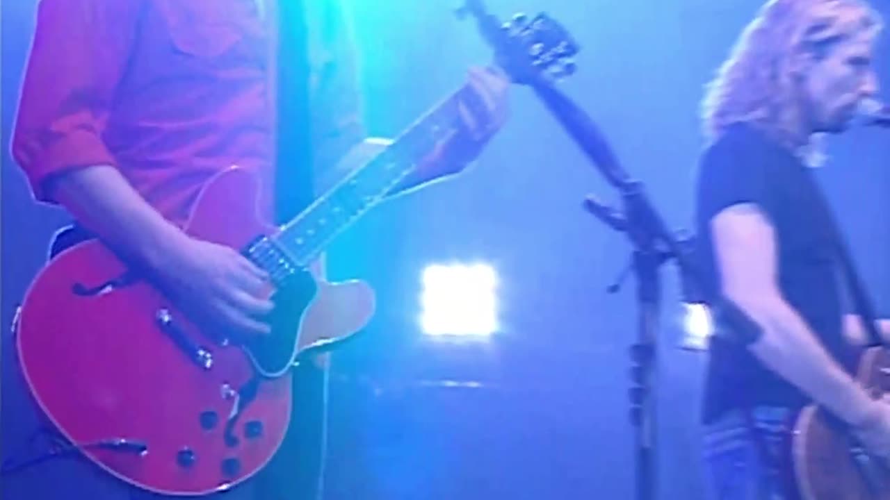Old Enough - Nickelback (live)