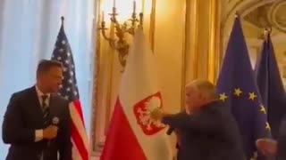 Ojoj! A co tu się porobiło? Czyżby Trzaskowski źle mówił po amerykańsku?!