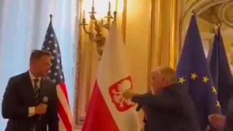 Ojoj! A co tu się porobiło? Czyżby Trzaskowski źle mówił po amerykańsku?!