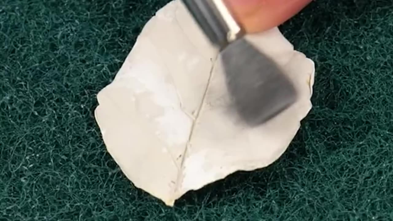 Turning a leaf into timeless silver beauty 🍃