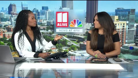 College students get behind-the-scenes look at STEM careers at Amazon