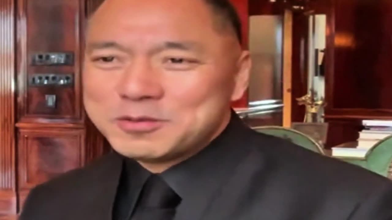 20181221文贵先生直播： #中美 啥关系？真正的“大老虎” 在美国内部！ #巴拿马 大使馆下面是啥？那么多 #几百万吨船 运输；退伍 #军人回家，年轻军人都去哪啦？南海布置武器