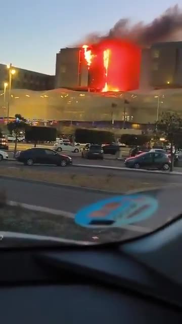 Incendio en una clínica en Cartagena, España