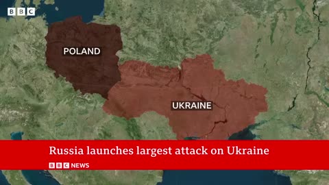 Ukraine suffers heaviest attack after Trump criticises Putin | BBC News