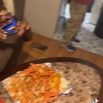 He made this for his wife!!!! Love ❤️