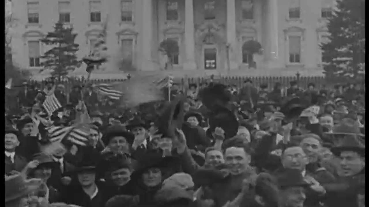 [PATHE NEWSREEL EXCERPTS] - [PATHE NEWSREEL EXCERPTS] - cbs-cbswwi-109