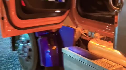 Could have been very bad #ourtruckinglife #truckesvlogs #reallifetruckers #trucker #truckdriver