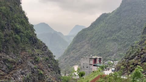Riding on the Ha Giang Loop in Vietnam (part 5)