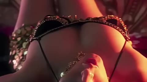 Nesha Tera 🔥 Warina Hussain Hot Dance 😍 #shorts #warinahussain #viraldance