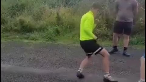 🥊😤 Patient Boxer Calmly Dismantles Cocky "Streetfighter" | FCN