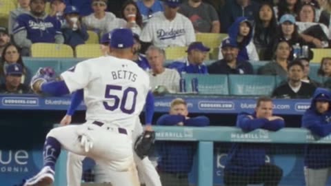 Baseball Mookie betts eyes on the ball