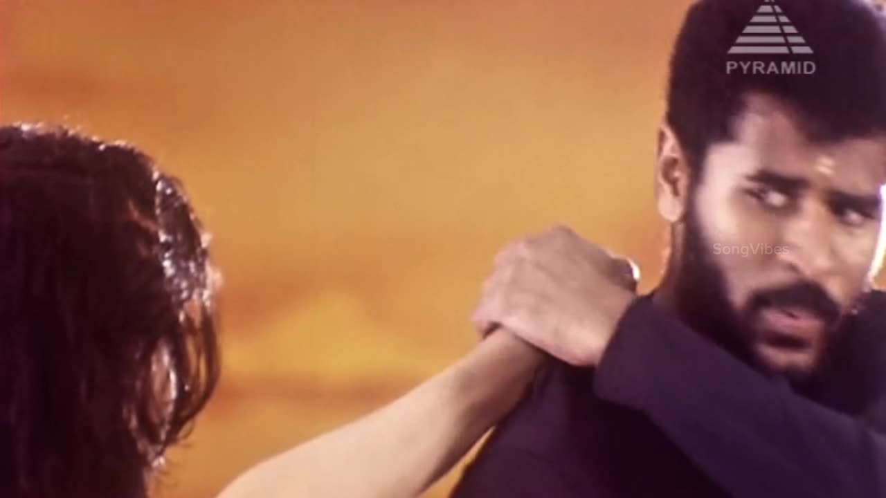 Karu karu | Ezhayin sirippil | 4K 60fps