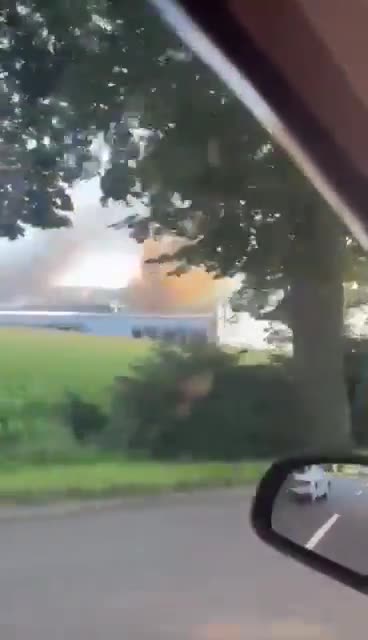 #PILNE: W m. Kawle w powiecie kartuskim pali się hala.