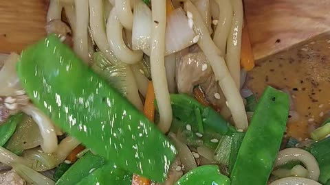 Do you know this? 10 Minute Udon Noodles Recipe #UdonNoodle #10minutes #stirfry