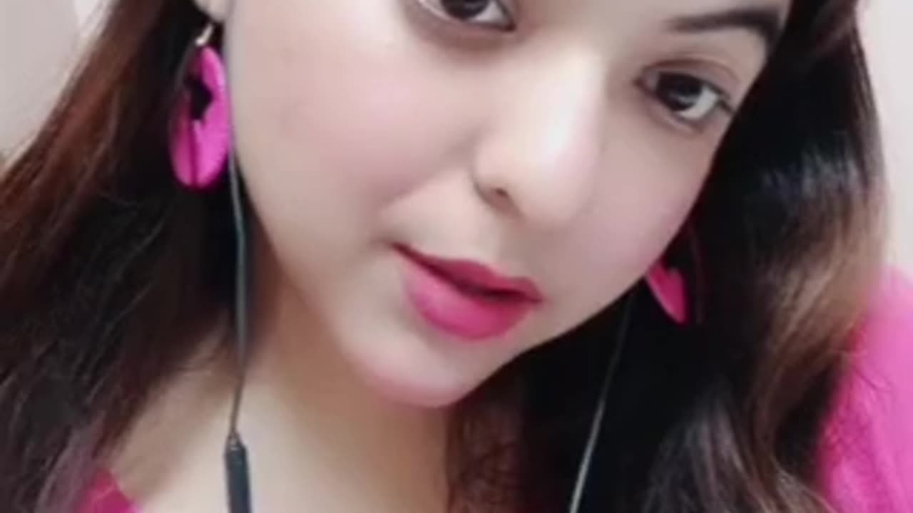 Dil Bole Haan Karde main bole na kar de Tu Mere Samne