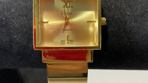 Teens Womens Watch: Gold-Tone 1" Wide Slip-on Bangle Bracelet Watch (New Battery) Tested