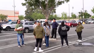 Immigration activist helps track ICE in real time to warn migrants