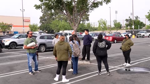Immigration activist helps track ICE in real time to warn migrants