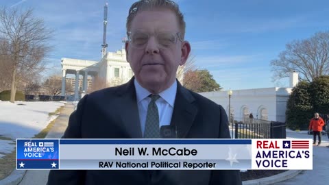 NEIL MCCABE WH PRESSER KAROLINE LEAVITT