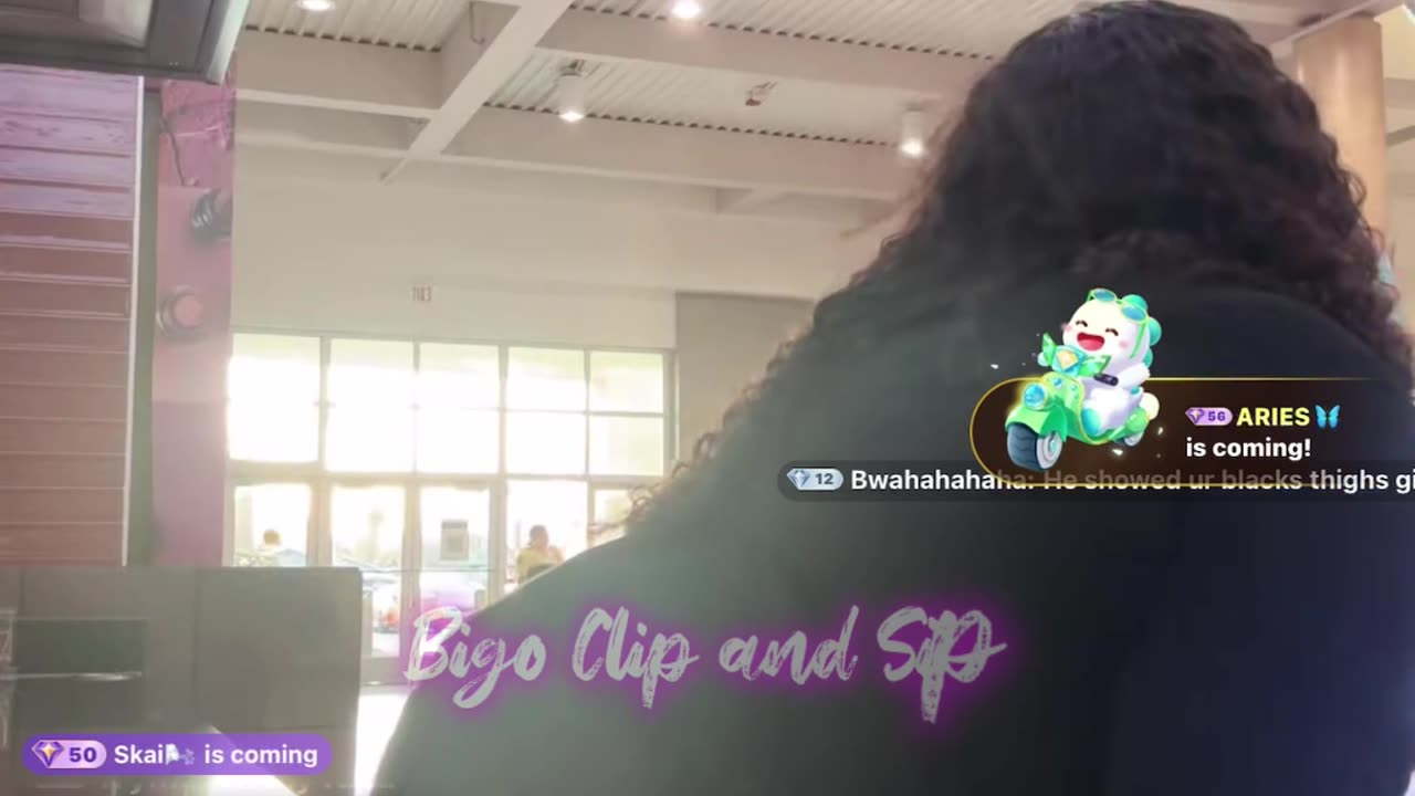 Moet posing for pics at the mall 3/28/25 #bigoclipandsip