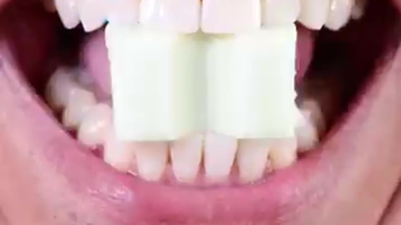 Viral: ASMR | SPY x FAMILY Chewing Gum! Anya’s Telepathic Chew & Satisfying Soun