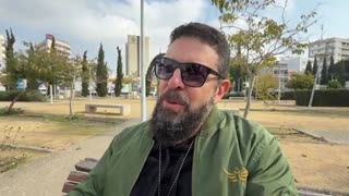 Empty oil tanker. Graham, 500% BONE CRUSHING tariffs. Trump, $1.5 TRILLION military. Greenland SALE