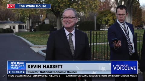 MEDIA TRIES TO STUMP NATIONAL ECONOMIC DIRECTOR