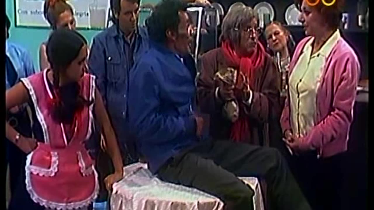 El Chavo del 8 - 1973x10 La indigestión / El mosco es algo tosco / Las nuevas vecinas 3