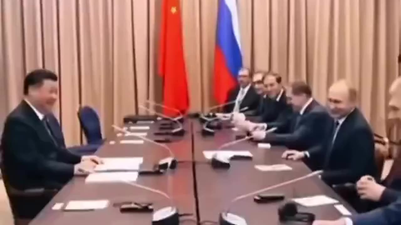 Putin's reaction when Chinese President Xi Jiping's delegation is late