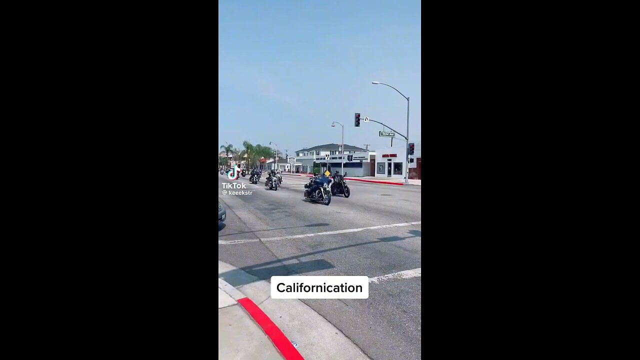 Bikers are on their way to LA! This is going to be interesting!π§πΊπΈ