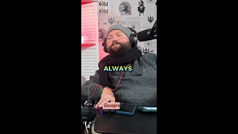 Moto girls in El Salvador