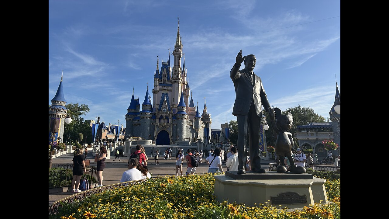Disney Magic Kingdom Parade - Easter Sunday
