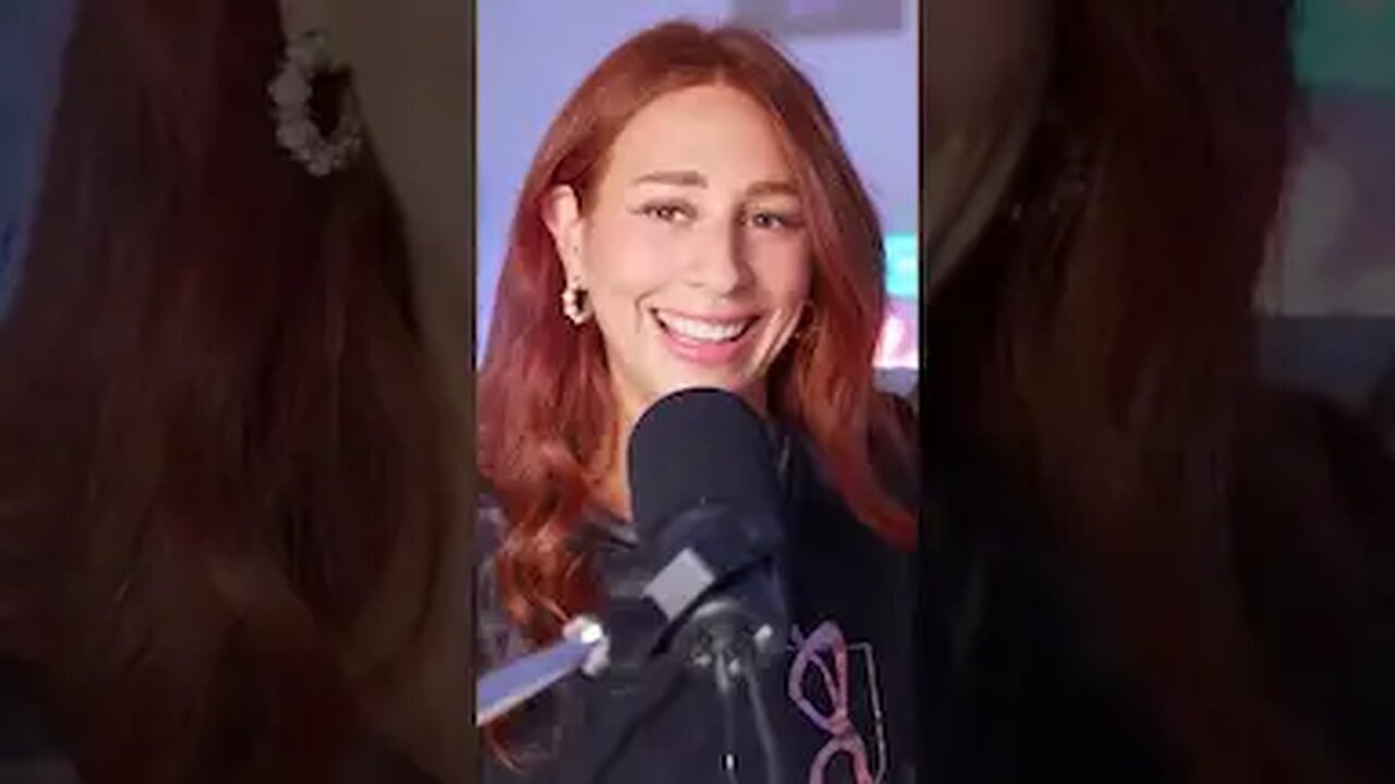SIL Wanted the Spotlight All to Herself - Charlotte Dobre