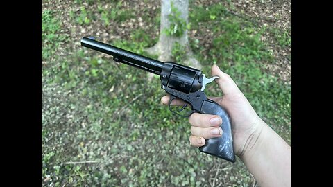 Loading and Shooting a Heritage Rough Rider 22lr!