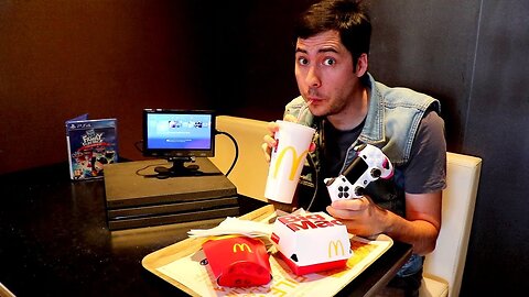 Jouer à la PS4 au McDo