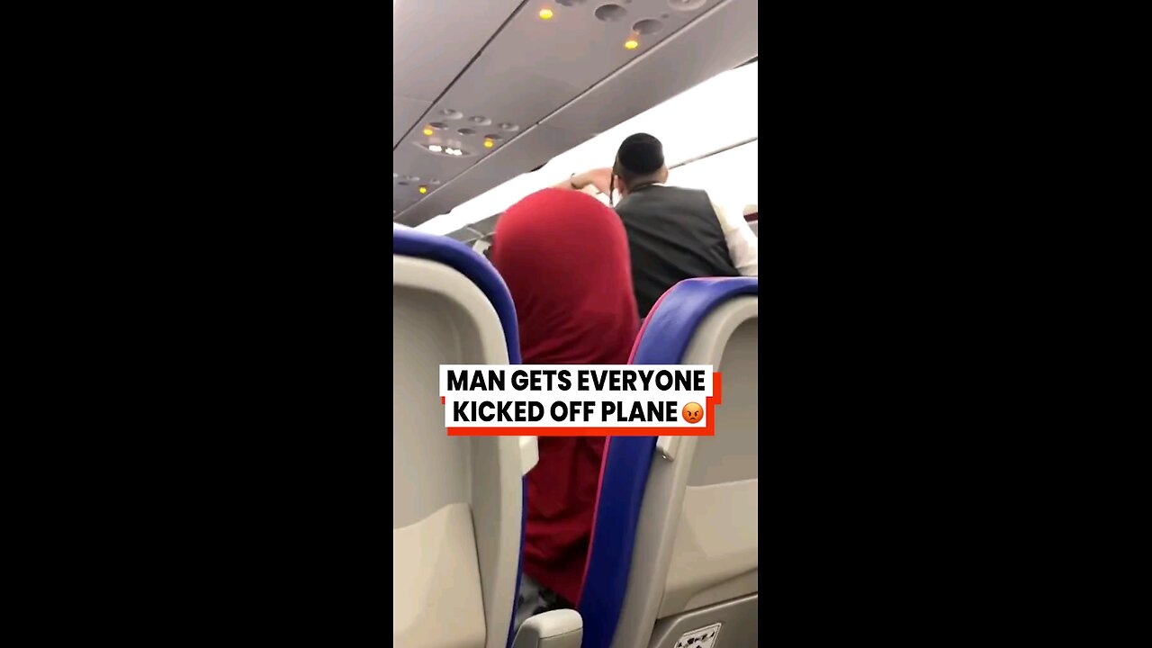 Man gets everyone kicked off plane