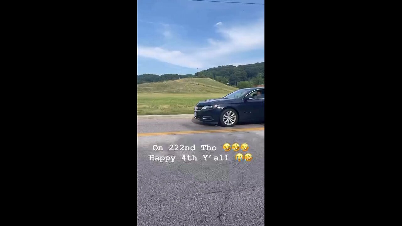 Two Mcdonalds Employees Caught Getting It In On Top Of A Hill While On Break