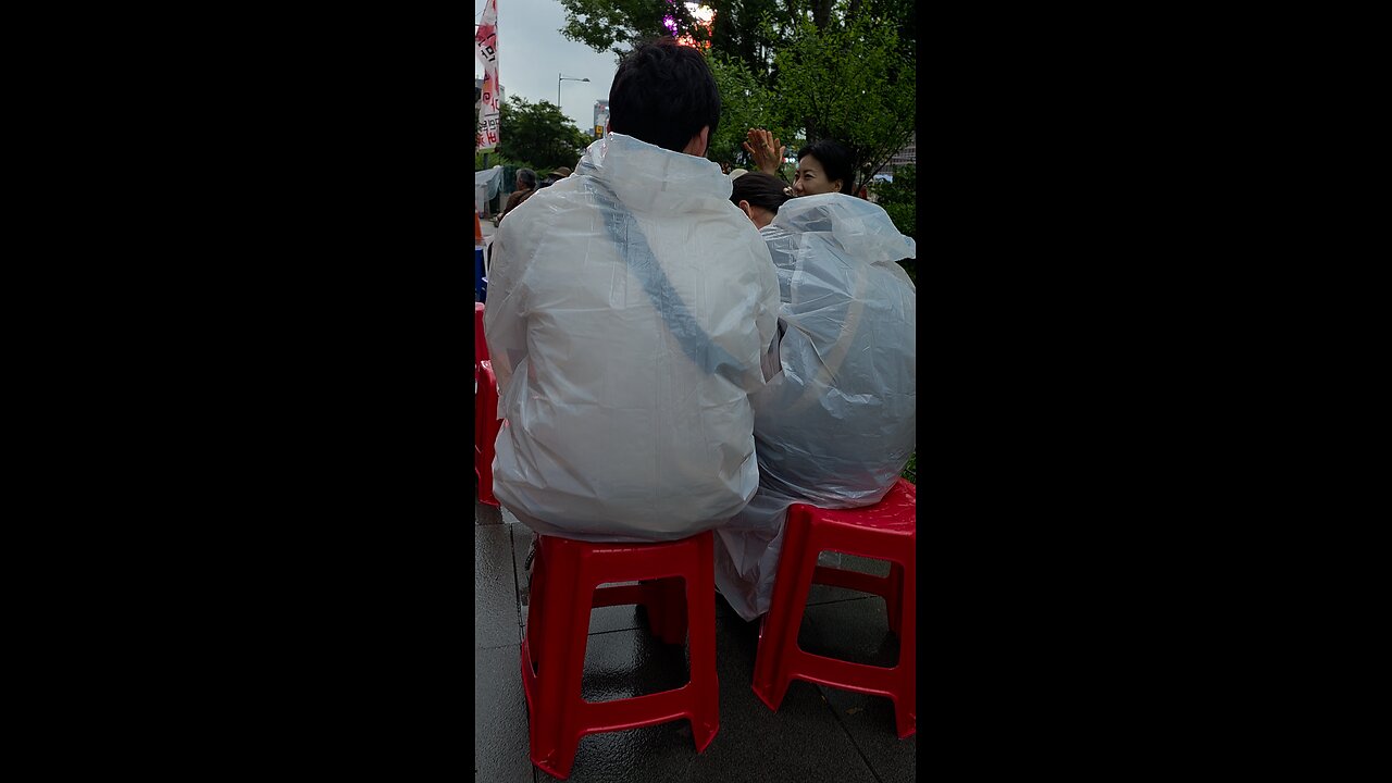 아름다운 장면. 젊은 부부. 250615