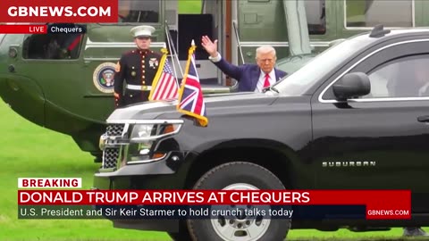 Trump lands at Chequers to meet Starmer 
