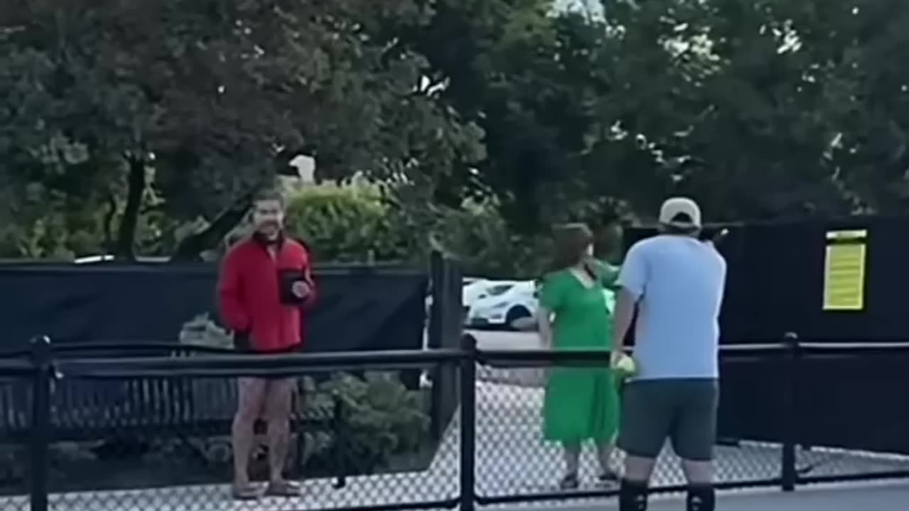 Karen doing Karen stuff