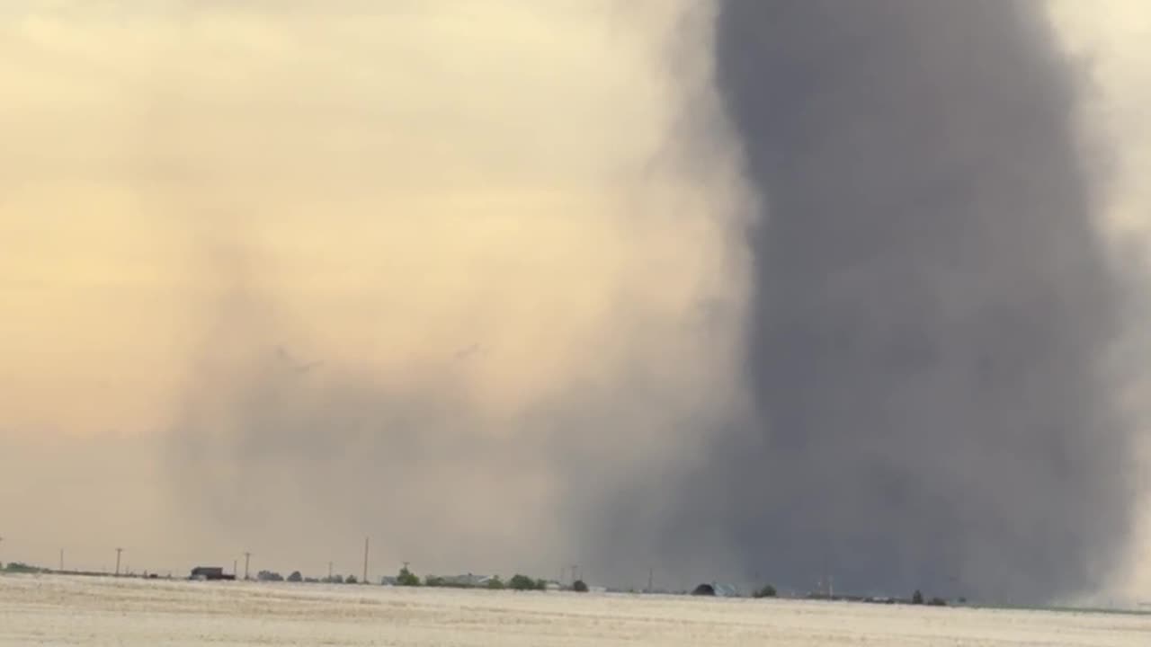 Tornado in Bennett, Colorado