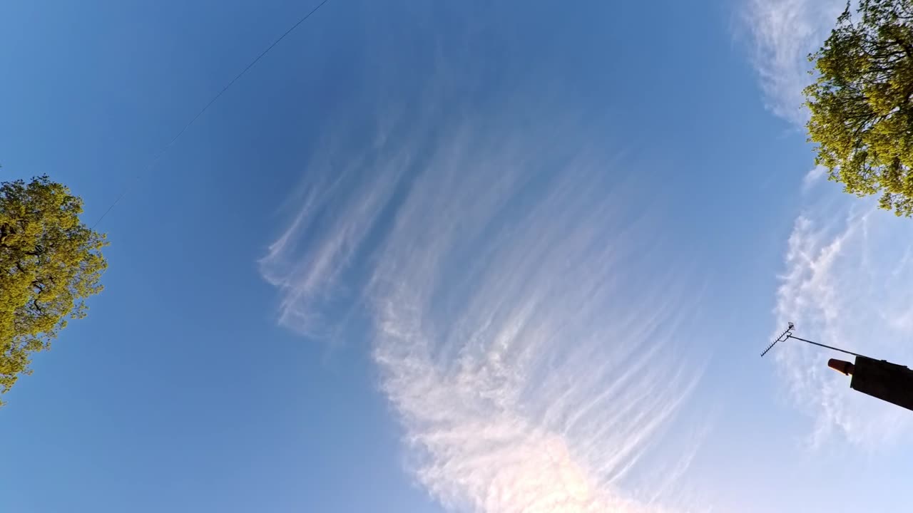 Chemtrail Spreading Out